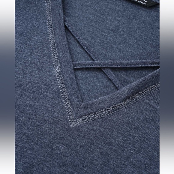 BloomChic Solid Crisscross Neck Contrast Stitch T-shirt us10 - Picture 4 of 6